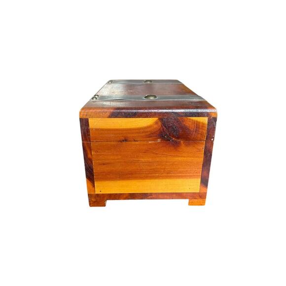 Vintage G. Merz & Son Chicago Wooden Box Treasure Box Full Of Seashells Jewelry - Picture 5 of 13